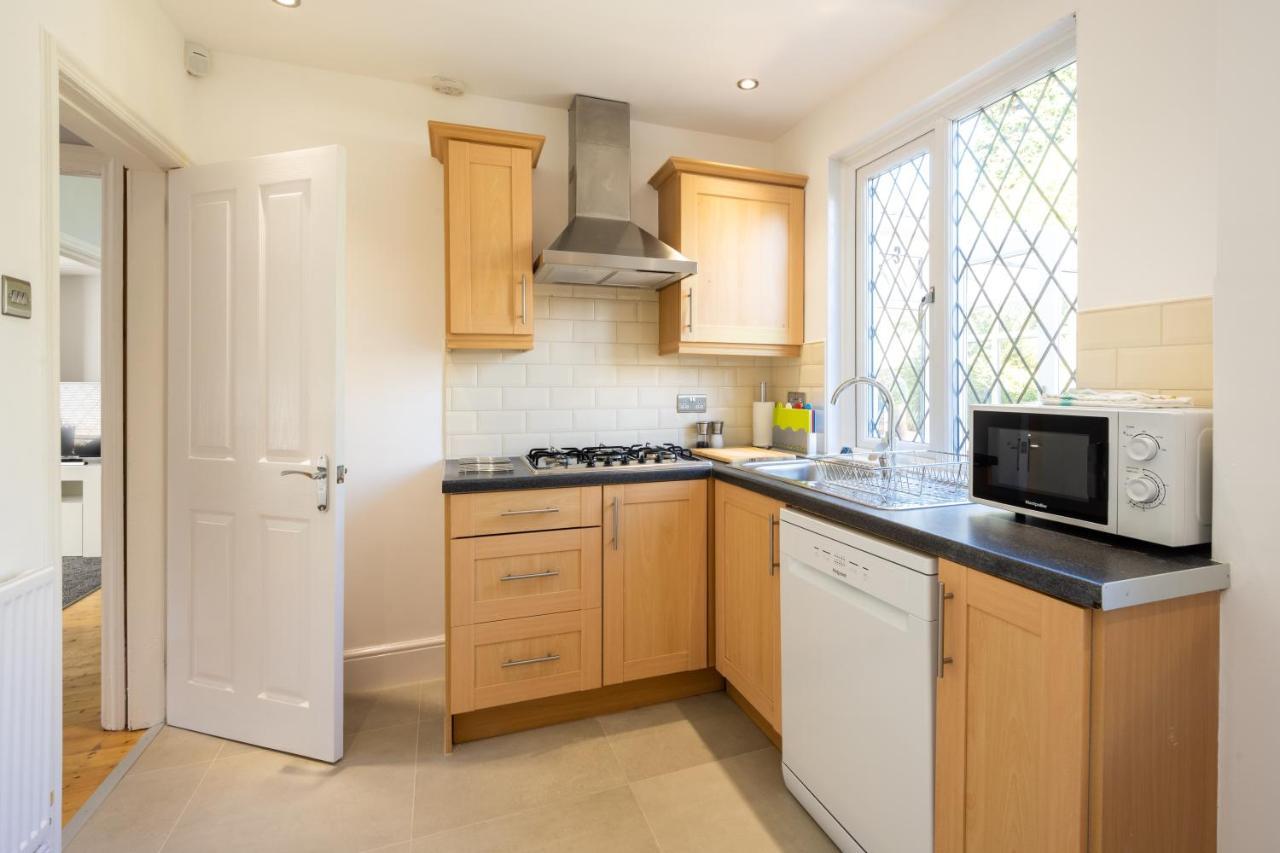 Mulberry House - Luxurious And Modern 4-Bed In Solihull Near Nec,Jlr, Airport, Resorts World, Hs2 Kültér fotó