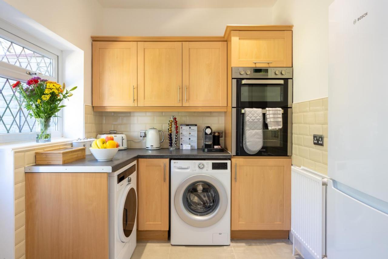 Mulberry House - Luxurious And Modern 4-Bed In Solihull Near Nec,Jlr, Airport, Resorts World, Hs2 Kültér fotó