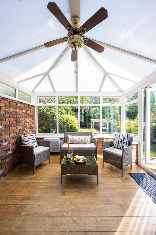 Mulberry House - Luxurious And Modern 4-Bed In Solihull Near Nec,Jlr, Airport, Resorts World, Hs2 Kültér fotó