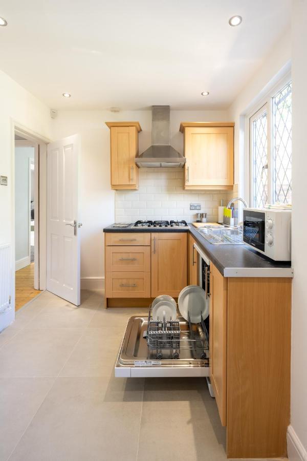 Mulberry House - Luxurious And Modern 4-Bed In Solihull Near Nec,Jlr, Airport, Resorts World, Hs2 Kültér fotó
